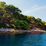 Strandvilla Miri Rose Mit Beheizbarem Pool By Interhome Privlaka (Zadar)