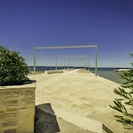 Casa vacanze Strandvilla Miri Rose Mit Beheizbarem Pool By Interhome