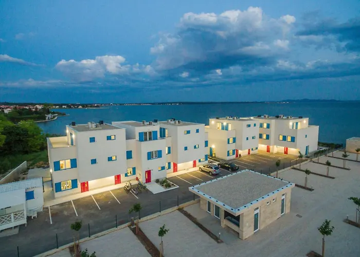 Strandvilla Miri Rose Mit Beheizbarem Pool By Interhome 프리블라카