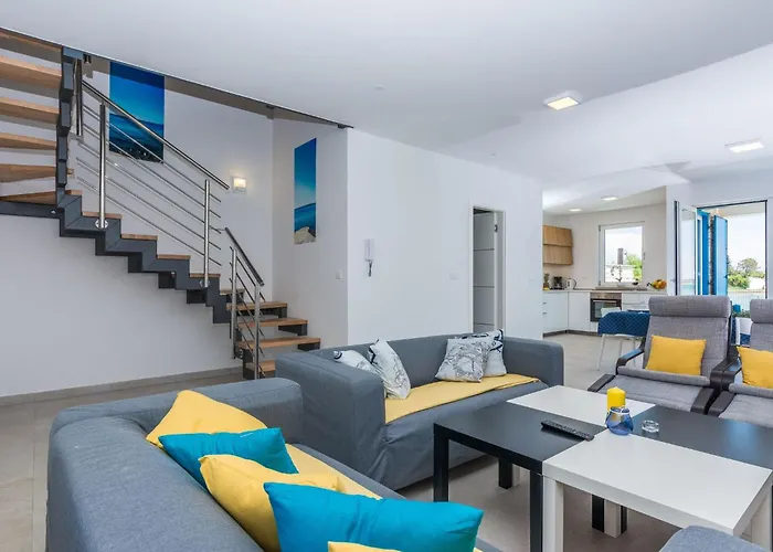 펜션 Strandvilla Miri Rose Mit Beheizbarem Pool By Interhome *
