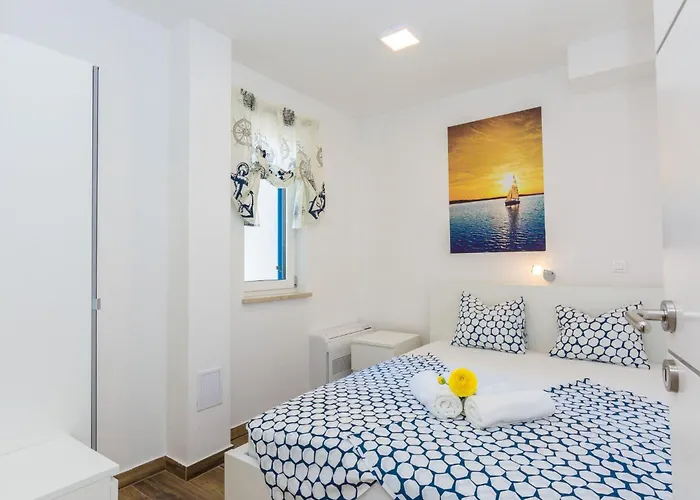 펜션 Strandvilla Miri Rose Mit Beheizbarem Pool By Interhome 프리블라카