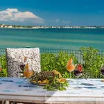 Strandvilla Miri Rose Mit Beheizbarem Pool By Interhome